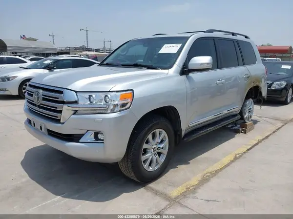 JTMCY7AJ3G4036869 2016 TOYOTA LAND CRUISER - Image 2