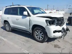 JTMCY7AJ3J4070396 2018 TOYOTA LAND CRUISER