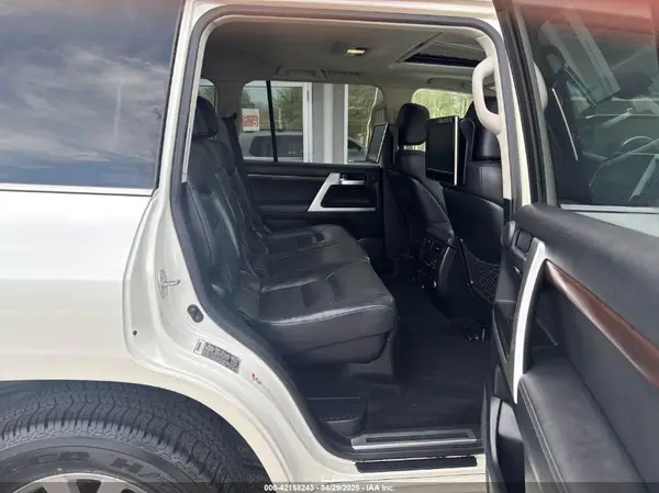 JTMCY7AJ4G4037285 2016 TOYOTA LAND CRUISER - Image 8