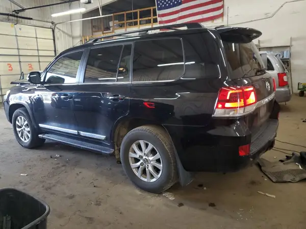 JTMCY7AJ4H4060308 2017 TOYOTA LAND CRUISER - Image 2
