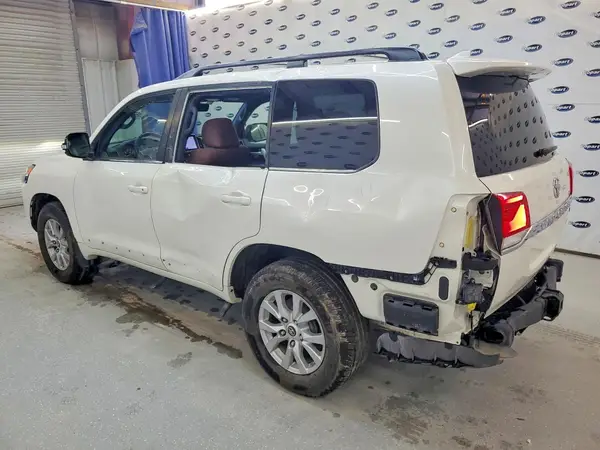 JTMCY7AJ4M4101272 2021 TOYOTA LAND CRUISER - Image 2