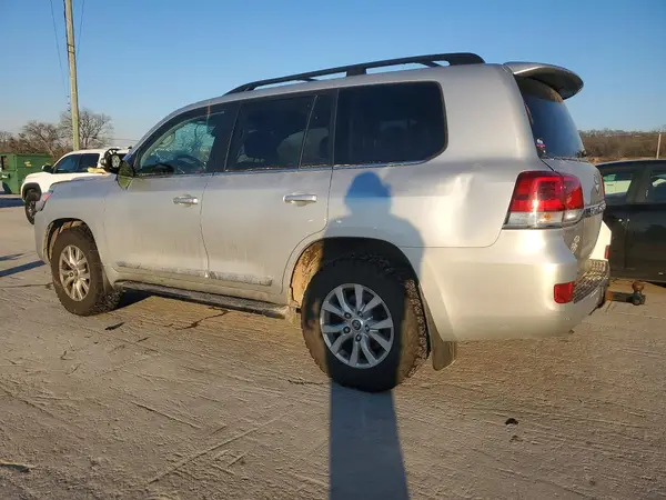 JTMCY7AJ5G4045475 2016 TOYOTA LAND CRUISER - Image 2