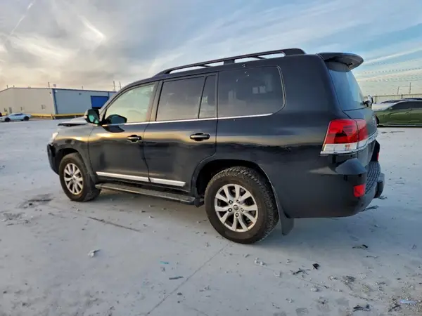 JTMCY7AJ5H4057661 2017 TOYOTA LAND CRUISER - Image 2