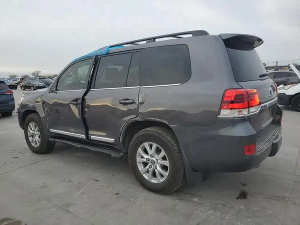 JTMCY7AJ5J4065216 2018 TOYOTA LAND CRUISER - Image 2