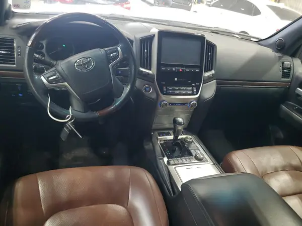 JTMCY7AJ5J4068164 2018 TOYOTA LAND CRUISER - Image 8