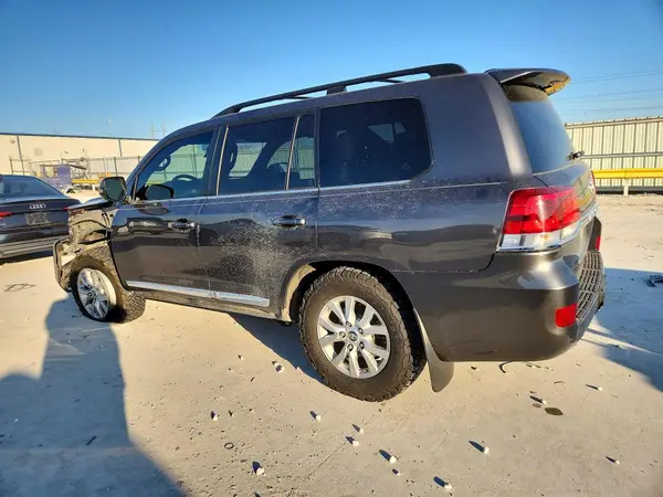JTMCY7AJ5J4068181 2018 TOYOTA LAND CRUISER - Image 2