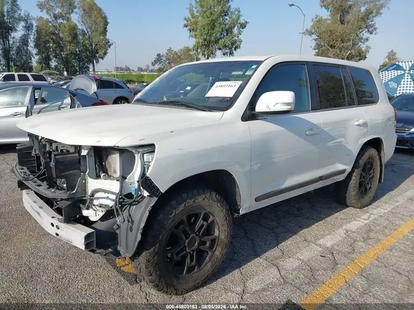 JTMCY7AJ5K4076959 2019 TOYOTA LAND CRUISER - Image 2
