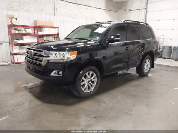 JTMCY7AJ6K4084732 2019 TOYOTA LAND CRUISER - Image 2