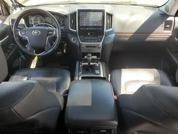 JTMCY7AJXH4048857 2017 TOYOTA LAND CRUISER - Image 8