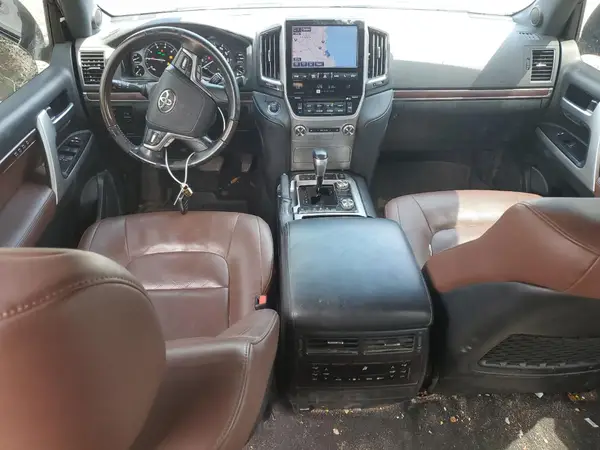 JTMCY7AJXM4101096 2021 TOYOTA LAND CRUISER - Image 8