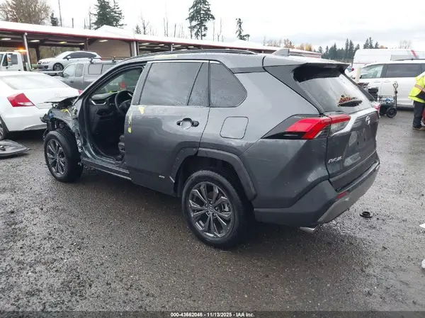 2024 TOYOTA RAV 4 IAAI lot 43662046 auction photo 3