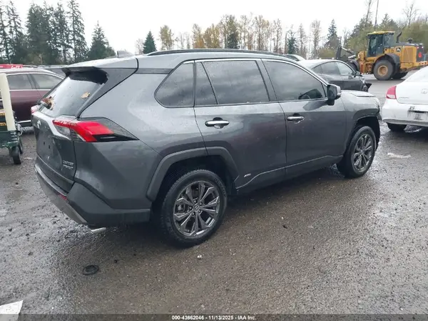 2024 TOYOTA RAV 4 IAAI lot 43662046 auction photo 4