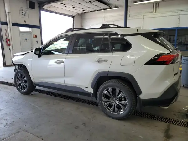 JTMD6RFV4ND059057 2022 TOYOTA RAV 4 - Image 2