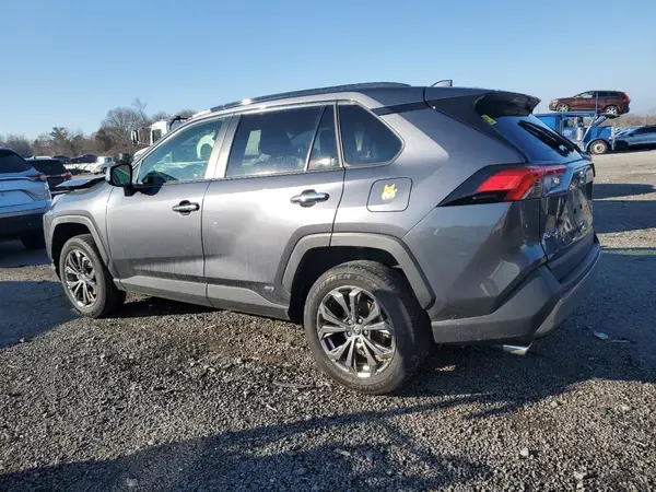 JTMD6RFV5PD103490 2023 TOYOTA RAV 4 - Image 2
