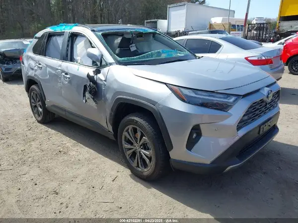 JTMD6RFV6RD124724 2024 TOYOTA RAV 4 - Image 1