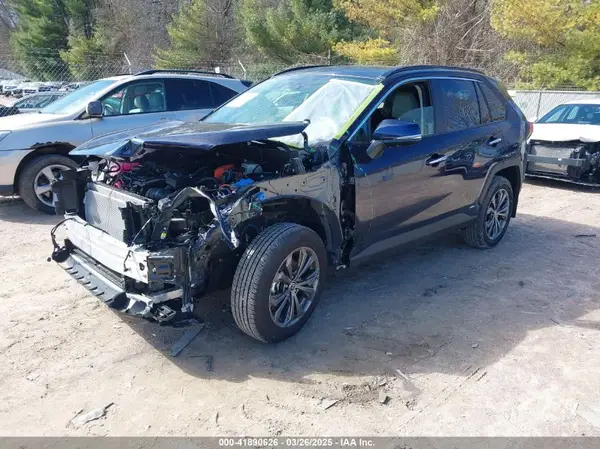 JTMD6RFV7SD570967 2025 TOYOTA RAV 4 - Image 2