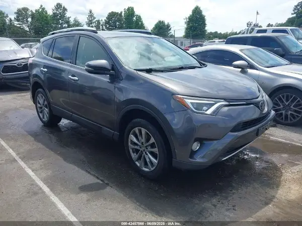 JTMDFREV0GJ067632 2016 TOYOTA RAV 4 - Image 1