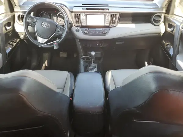JTMDFREV0HD215309 2017 TOYOTA RAV 4 - Image 8