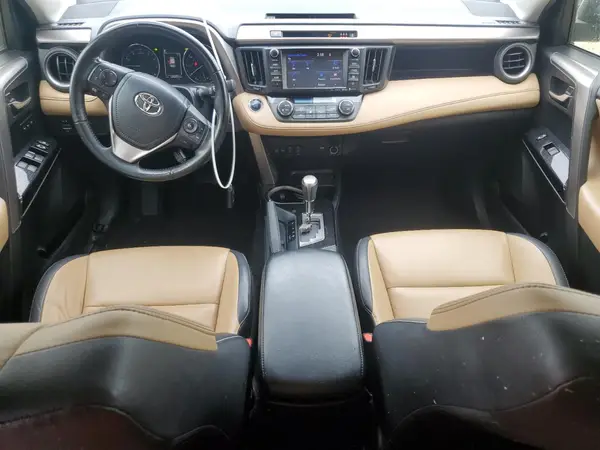 JTMDFREV0JD254181 2018 TOYOTA RAV 4 - Image 8