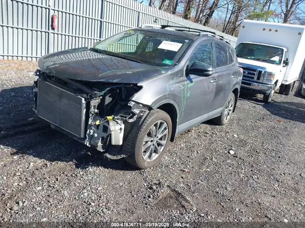 JTMDFREV0JJ198180 2018 TOYOTA RAV 4 - Image 2