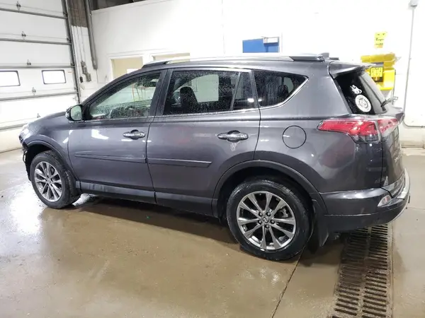 JTMDFREV2JJ207798 2018 TOYOTA RAV 4 - Image 2
