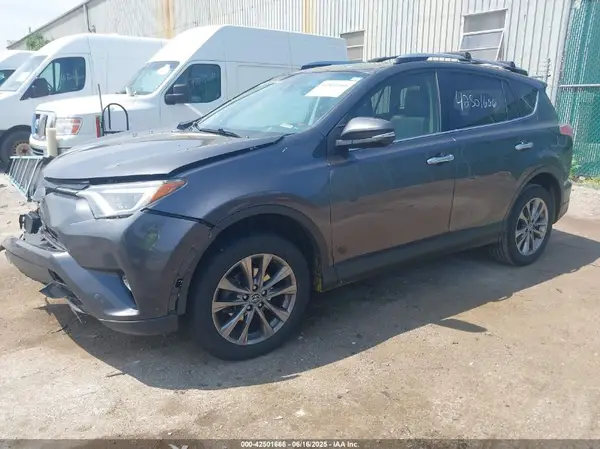 JTMDFREV2JJ216680 2018 TOYOTA RAV 4 - Image 2