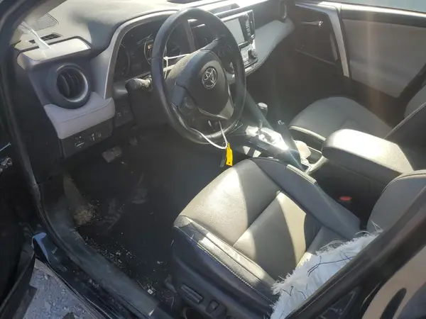 JTMDFREV3HJ162798 2017 TOYOTA RAV 4 - Image 8