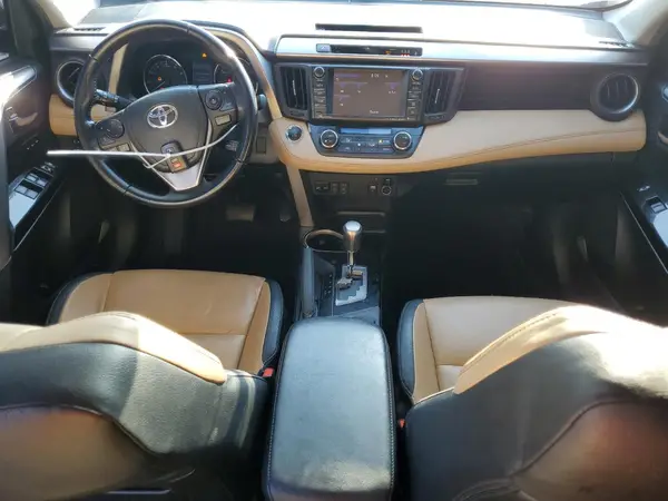 JTMDFREV3HJ163062 2017 TOYOTA RAV 4 - Image 8