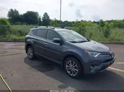 JTMDFREV3JD231395 2018 TOYOTA RAV 4