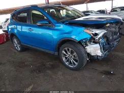 JTMDFREV3JD234796 2018 TOYOTA RAV 4