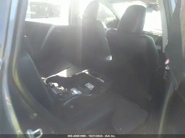 JTMDFREV3JJ188470 2018 TOYOTA RAV 4 - Image 8