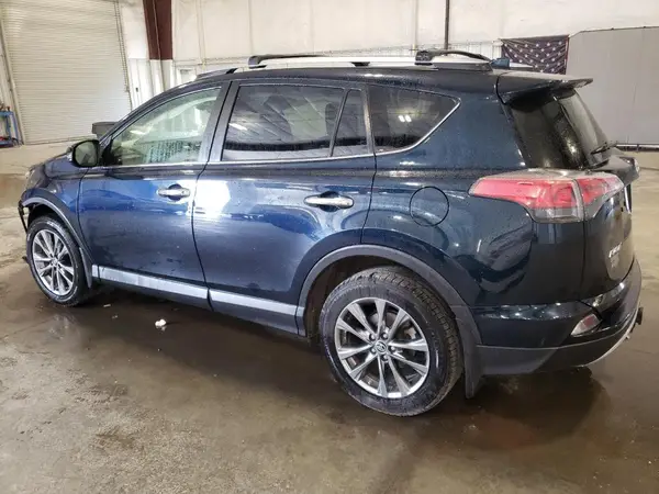 JTMDFREV3JJ200567 2018 TOYOTA RAV 4 - Image 2