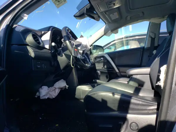 2017 TOYOTA RAV 4 COPART lot 43248395 auction photo 7