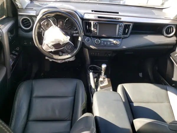 JTMDFREV4HD208136 2017 TOYOTA RAV 4 - Image 8