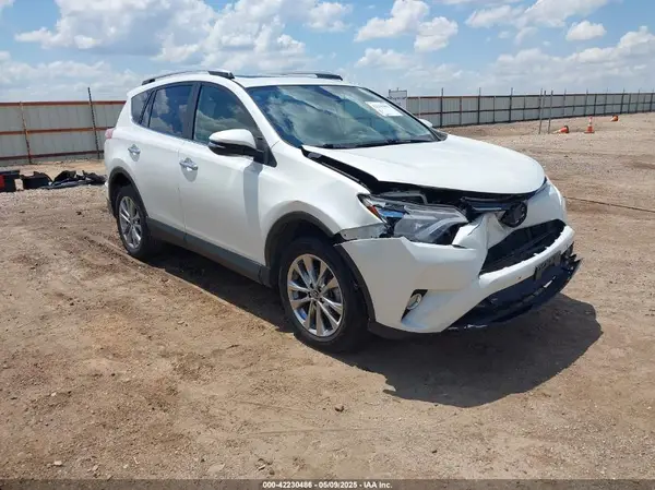 JTMDFREV4HD212722 2017 TOYOTA RAV 4 - Image 1