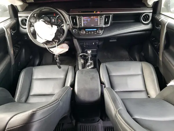 JTMDFREV4HJ709612 2017 TOYOTA RAV 4 - Image 8