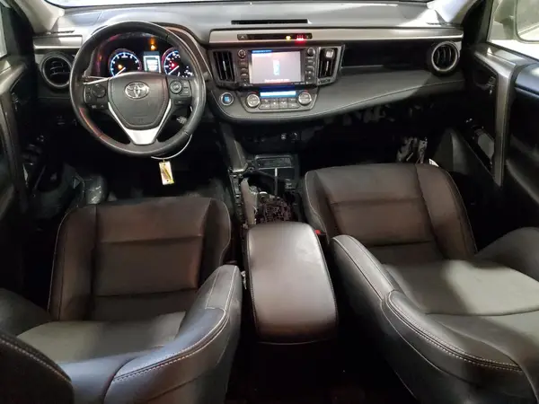 JTMDFREV4JJ239510 2018 TOYOTA RAV 4 - Image 8