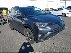 JTMDFREV4JJ252211 2018 TOYOTA RAV 4