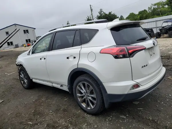 JTMDFREV5HJ168649 2017 TOYOTA RAV 4 - Image 2