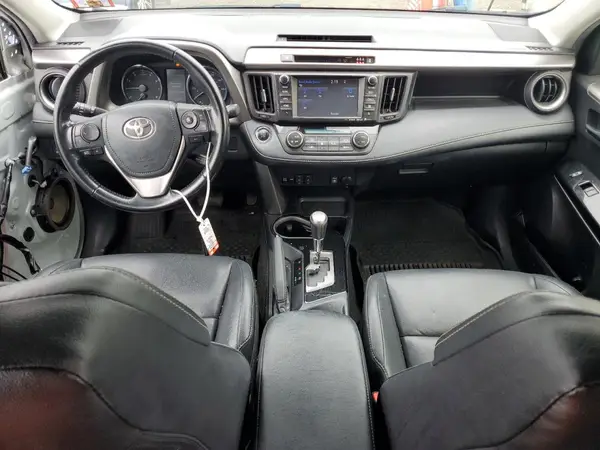 JTMDFREV5HJ168649 2017 TOYOTA RAV 4 - Image 8