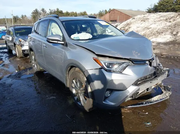 JTMDFREV5JJ204670 2018 TOYOTA RAV 4 - Image 1