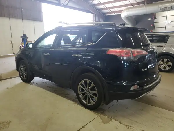 JTMDFREV5JJ737487 2018 TOYOTA RAV 4 - Image 2
