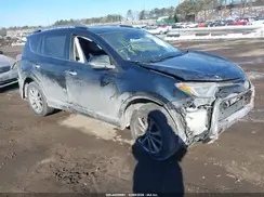 JTMDFREV5JJ748229 2018 TOYOTA RAV 4