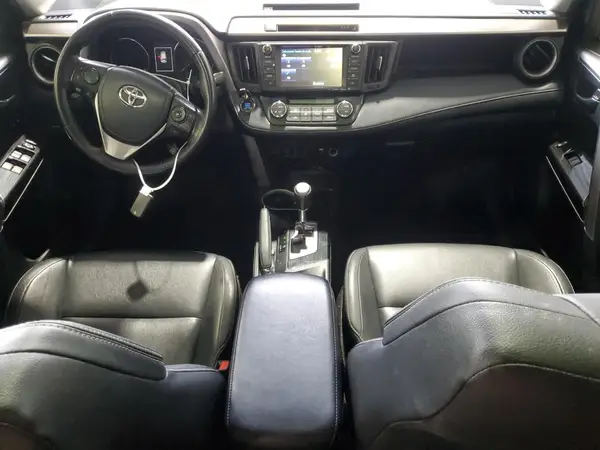 JTMDFREV6HJ174041 2017 TOYOTA RAV 4 - Image 8