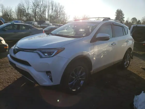 JTMDFREV6HJ700152 2017 TOYOTA RAV 4 - Image 1