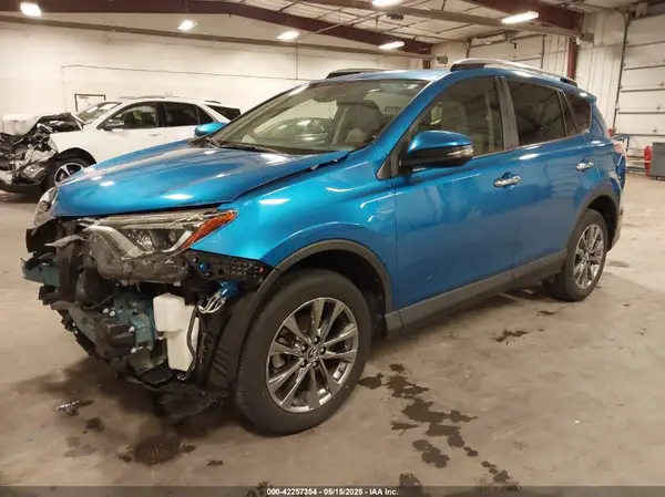 JTMDFREV7JJ725521 2018 TOYOTA RAV 4 - Image 2