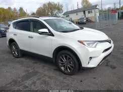 JTMDFREV7JJ736678 2018 TOYOTA RAV 4