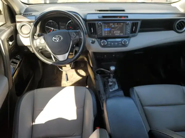 JTMDFREV8HJ140277 2017 TOYOTA RAV 4 - Image 8