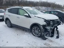 JTMDFREV8JJ256309 2018 TOYOTA RAV 4