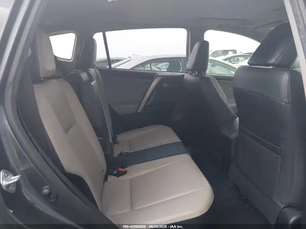 JTMDFREV9GJ059187 2016 TOYOTA RAV 4 - Image 8